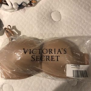 Victoria Secret Bombshell Bra NWT
